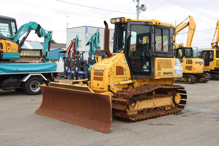 KOMATSU D31PX-21