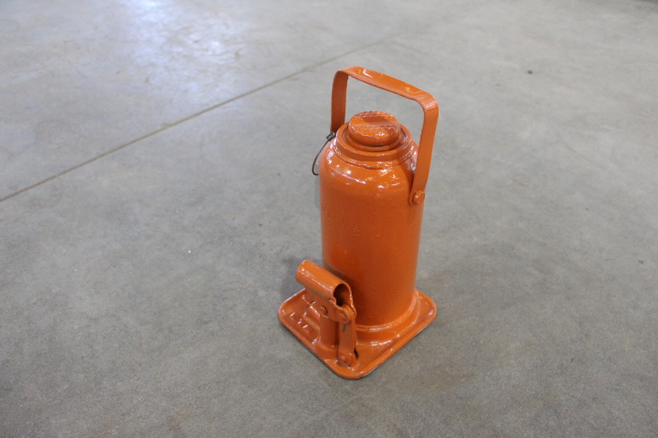 5t爪ジャッキ マサダ製作所